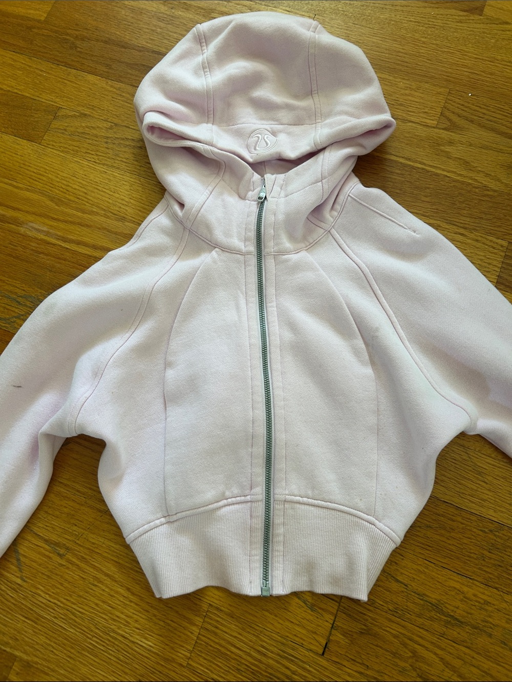 lululemon pink zip cropped scuba